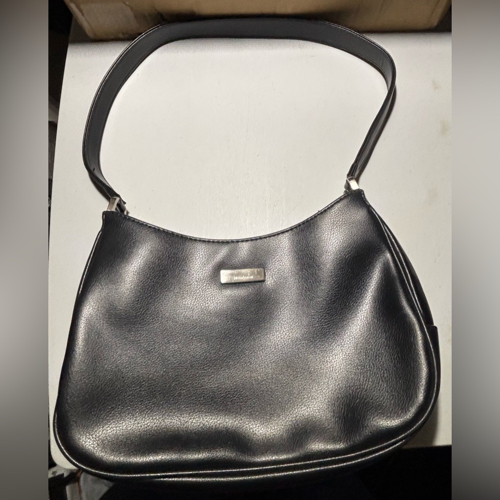 Liz Claiborne Elegant Black Leather Shoulder Bag